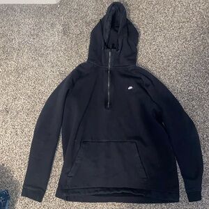Used women’s Nike hoodie